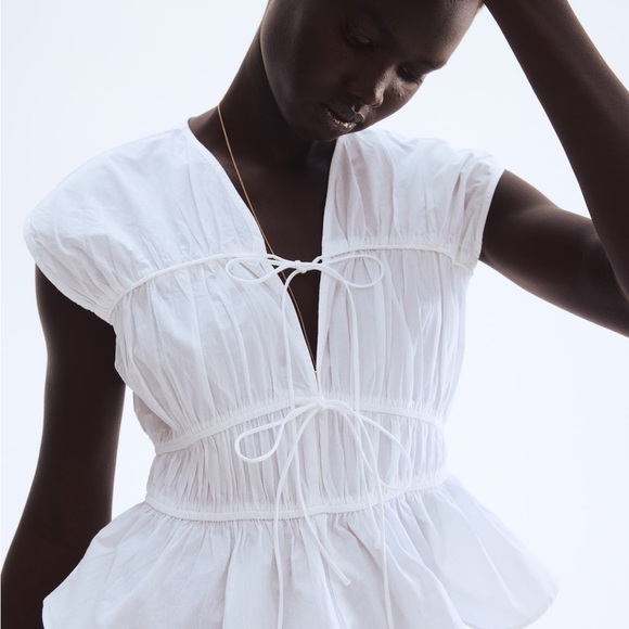 H&M White Cotton Poplin Tie-Front Blouse (Size M) - Picture 2 of 7